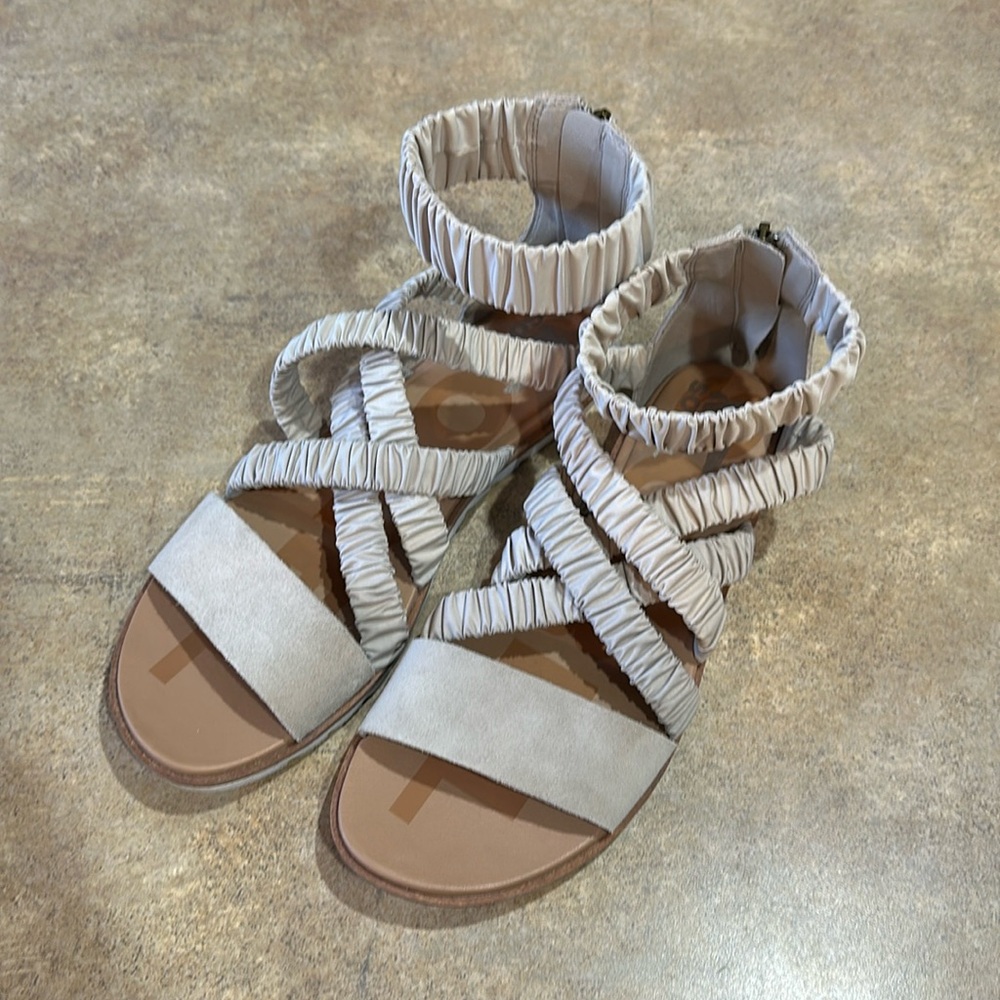 Women’s Sorel sandals size 10
